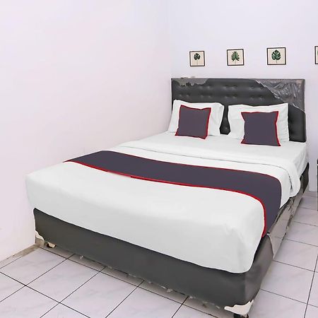 Collection O 92739 Hotel Pintu Besar Jakarta Buitenkant foto